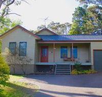 Scenic Cottage - QLD Tourism