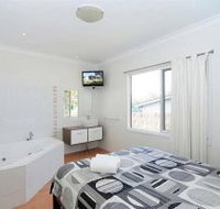 Love Shack - QLD Tourism