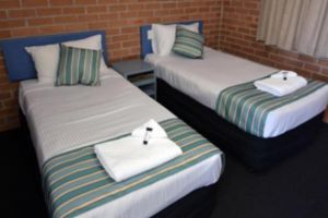 The Oaks Hotel Motel  - QLD Tourism 0