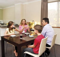 Oxley Court Apartments - QLD Tourism