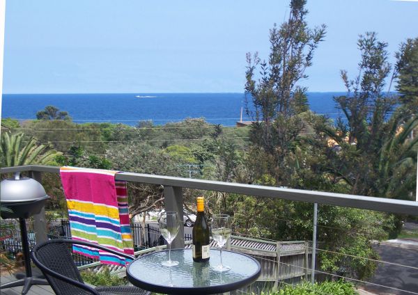 Avalon Beach NSW QLD Tourism