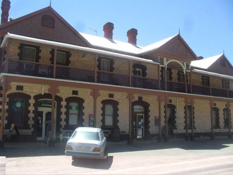 Caltowie Hotel - QLD Tourism 2