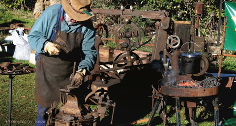 Eastern Dandenong Ranges Visitor Information Centre - QLD Tourism 9