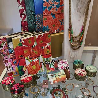 Eastern Dandenong Ranges Visitor Information Centre - QLD Tourism 11