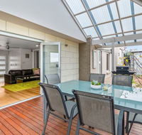 Limestone Coast Apartments - QLD Tourism
