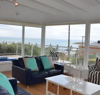 Beach Bliss - Victor Harbor - Queensland Tourism