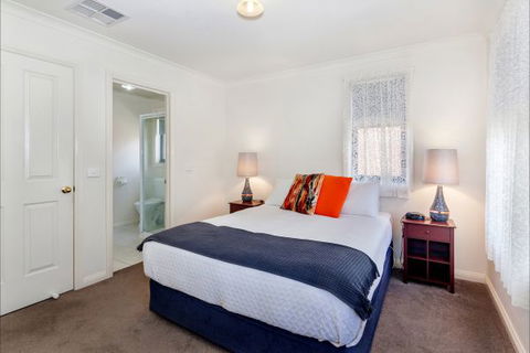 Phoenix House - Ballarat Townhouses - QLD Tourism 4
