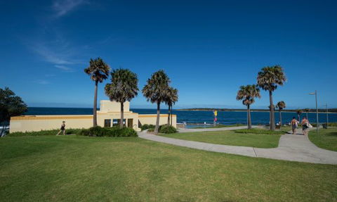 Blue Gum House - QLD Tourism 1