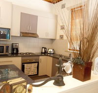 Anderl's Beach Cottage - QLD Tourism