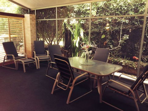 Beachside Way Dog Friendly Holiday House - Queensland Tourism 1