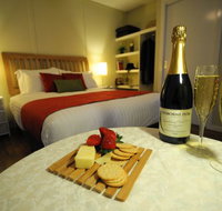 Gisborne Peak Winery  Cottages - QLD Tourism