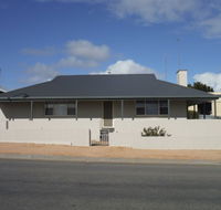 Jetty Views - QLD Tourism