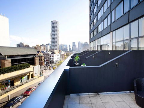 Larmont Sydney By Lancemore - QLD Tourism 6