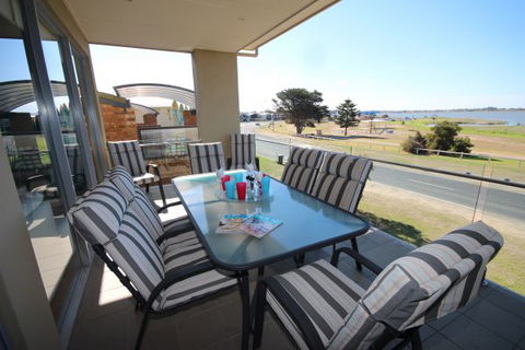 LJ Hooker Goolwa Holiday Rentals - 42 Underwood Avenue, Goolwa Beach - Queensland Tourism 1