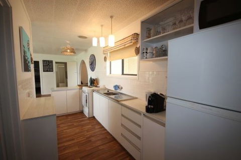 LJ Hooker Goolwa Holiday Rentals - 42 Underwood Avenue, Goolwa Beach - Queensland Tourism 11