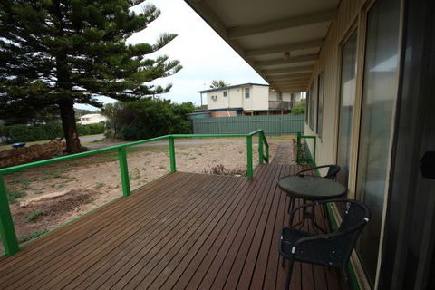LJ Hooker Goolwa Holiday Rentals - 42 Underwood Avenue, Goolwa Beach - Queensland Tourism 15