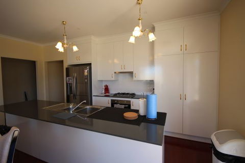 LJ Hooker Goolwa Holiday Rentals - 42 Underwood Avenue, Goolwa Beach - Queensland Tourism 18