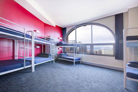 Wake Up Sydney - QLD Tourism 3