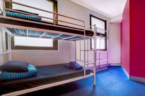 Wake Up Sydney - QLD Tourism 5