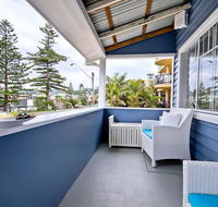 Driftwood Beach House - QLD Tourism