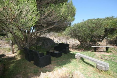 LJ Hooker Goolwa Holiday Rentals - 15 Eaton Avenue, Goolwa Beach - QLD Tourism 3