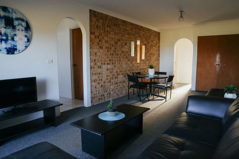 Reef Resort Apartments - QLD Tourism 1