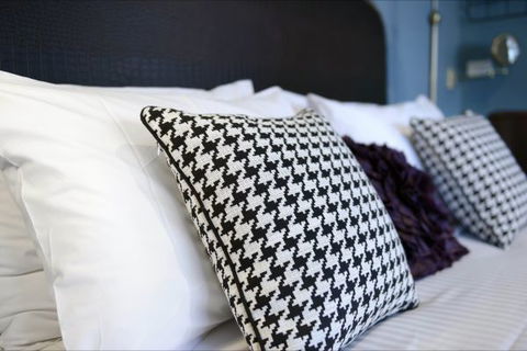 The Maisonette Hotel - QLD Tourism 0