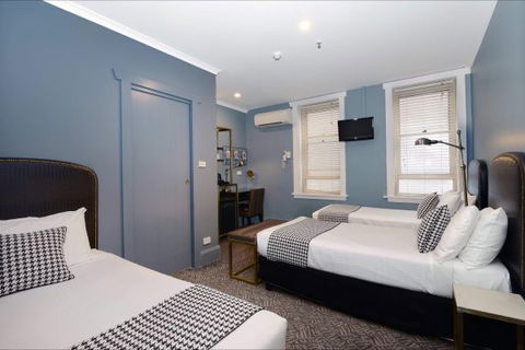 The Maisonette Hotel - QLD Tourism 4