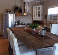 The Edward Townhouses - QLD Tourism
