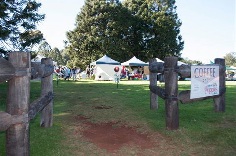 Bunya Mountains Accommodation Centre - Queensland Tourism 9