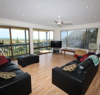 LJ Hooker Goolwa Holiday Rentals - 39 Bradford Road Goolwa Beach - Queensland Tourism