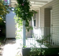 Wisteria Cottage - QLD Tourism