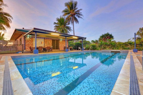 Alva Beach Tourist Park - QLD Tourism 1