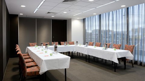 Punthill Apartment Hotels - Dandenong - QLD Tourism 4