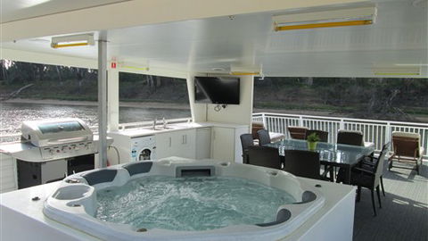 Moama On Murray Houseboats - QLD Tourism 1