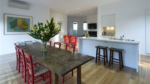 The Cottage At Bolobek - Queensland Tourism 1
