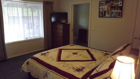 A Fare With Nature @ Prom Road Farm - QLD Tourism 3