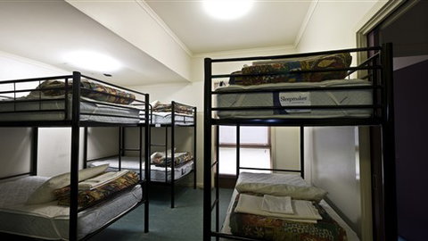 Brambuk Backpackers - Queensland Tourism 2