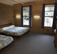 Feathertop Chalet - QLD Tourism