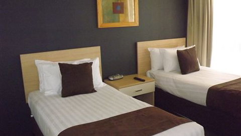 Mildura Golf Resort - QLD Tourism 1