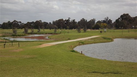 Mildura Golf Resort - QLD Tourism 7