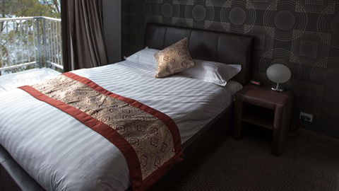 Duck Inn Mount Buller - QLD Tourism 0