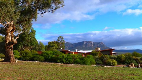 Meringa Springs - QLD Tourism 0
