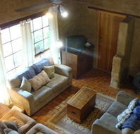 Wartook Rise Mudbrick Cabins - QLD Tourism