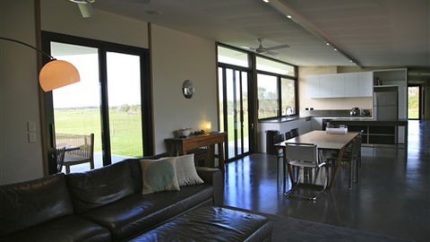 Just Inside The Gate - QLD Tourism 2