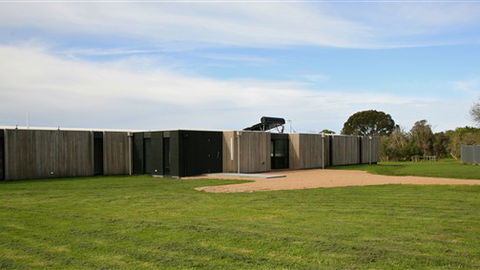 Just Inside The Gate - QLD Tourism 5