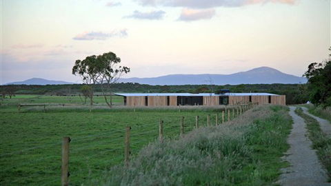 Just Inside The Gate - QLD Tourism 4