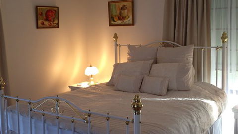 Waldara Cottage - QLD Tourism 4