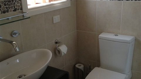 Waldara Cottage - QLD Tourism 5