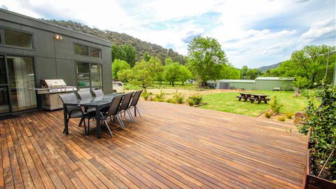 The BASE Luxury Villas - QLD Tourism 4